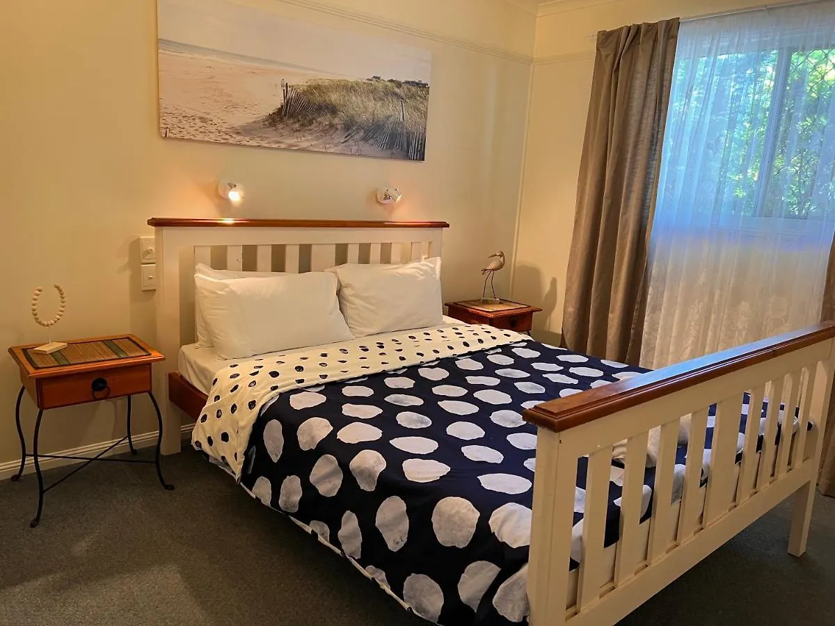 Colonial Village Resort Hervey Bay 0*,