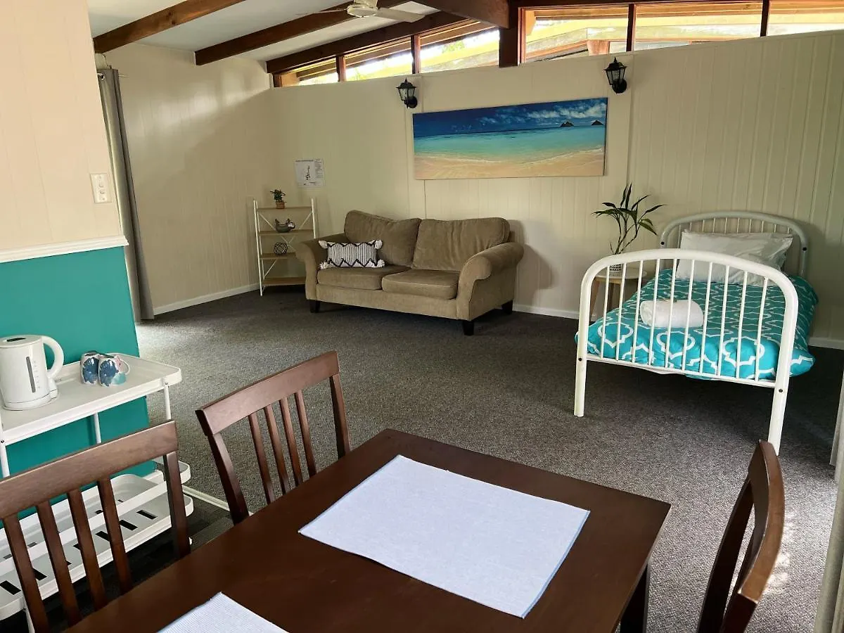 אכסניה הרווי ביי Colonial Village Resort